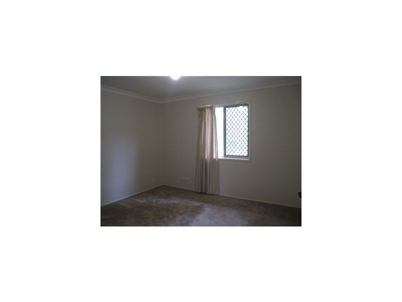 4 Joslin Court, Eagleby QLD 4207