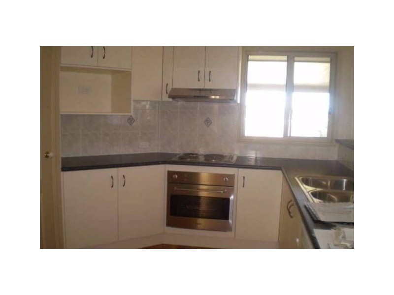 5 Gilbert St, Eagleby QLD 4207