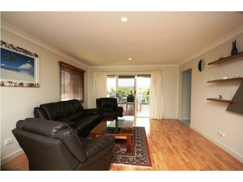 13 Kummara Road, Edens Landing QLD 4207