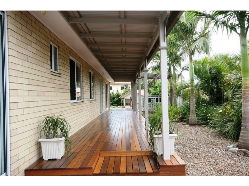 13 Kummara Road, Edens Landing QLD 4207