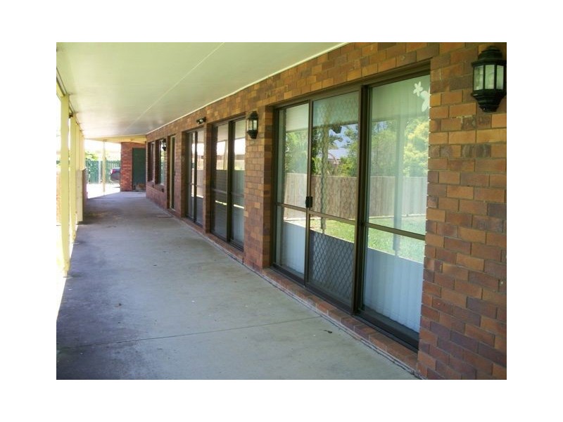 82-84 Loganlea Road, Loganlea QLD 4131