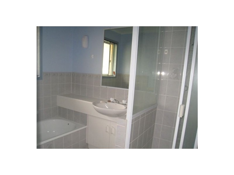 24 Dowling Crescent, Eagleby QLD 4207