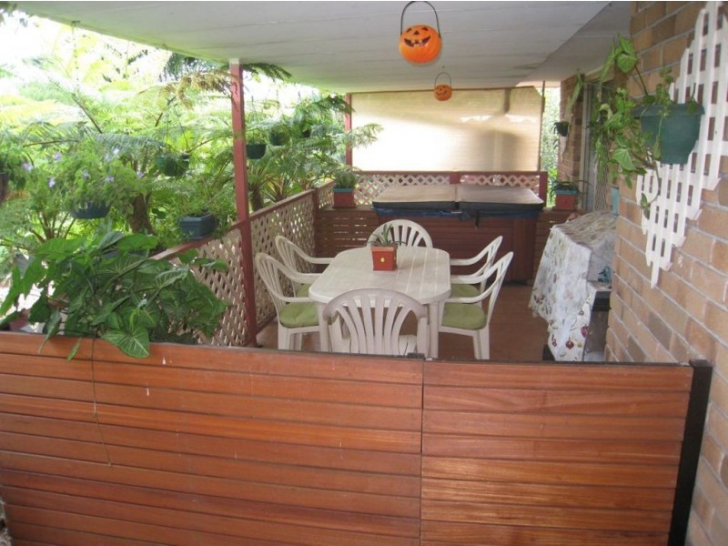 15 Allenby Cr, Windaroo QLD 4207