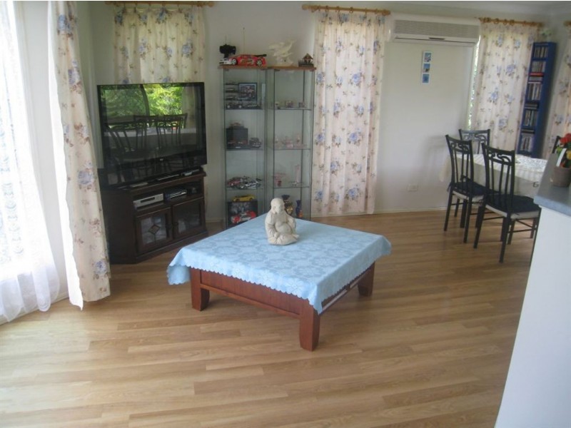 15 Allenby Cr, Windaroo QLD 4207