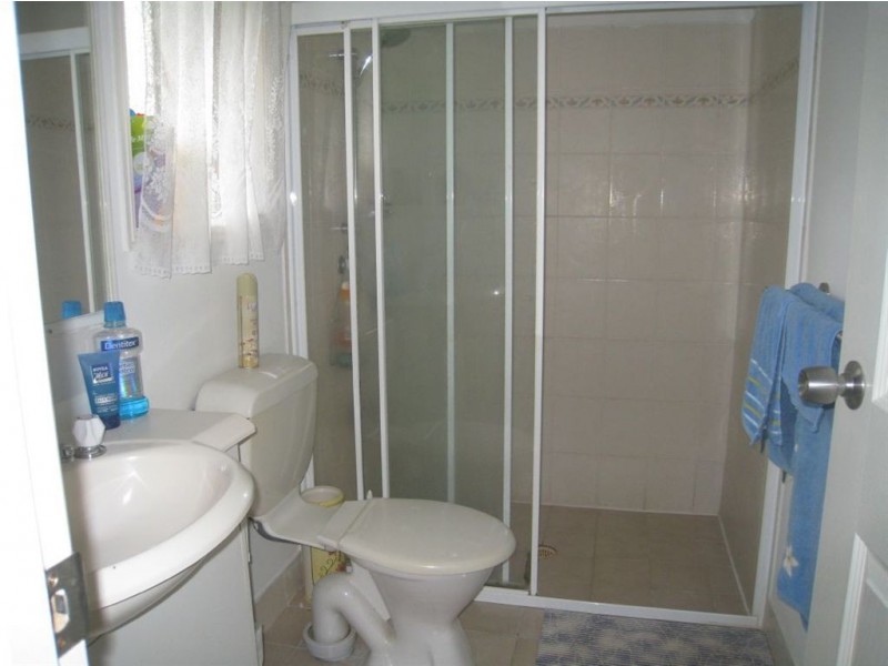 15 Allenby Cr, Windaroo QLD 4207