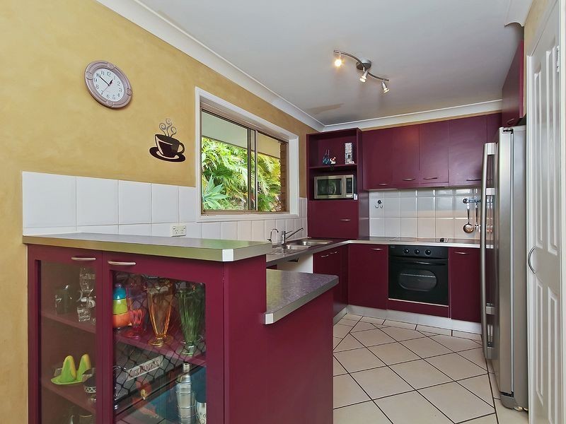 37 Leighton Drive, Edens Landing QLD 4207