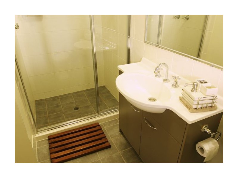 12 Gloucester St, Waterford QLD 4133