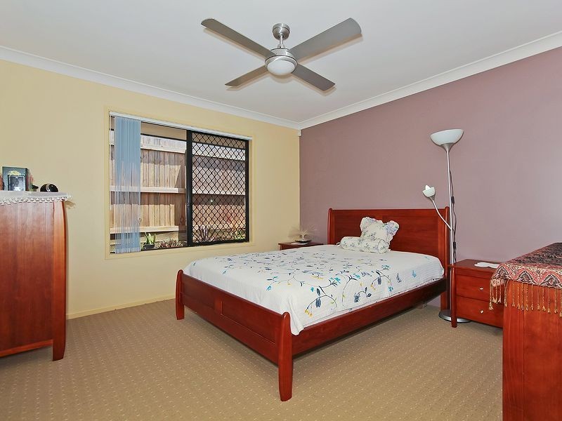 285 River Hills Rd, Eagleby QLD 4207