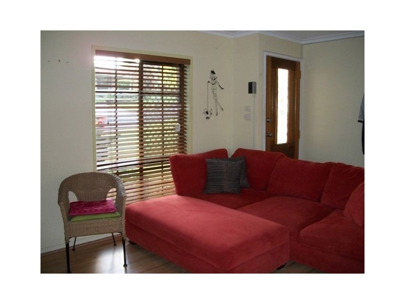 3 Brim Court, Edens Landing QLD 4207