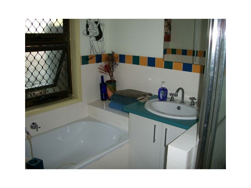 3 Brim Court, Edens Landing QLD 4207