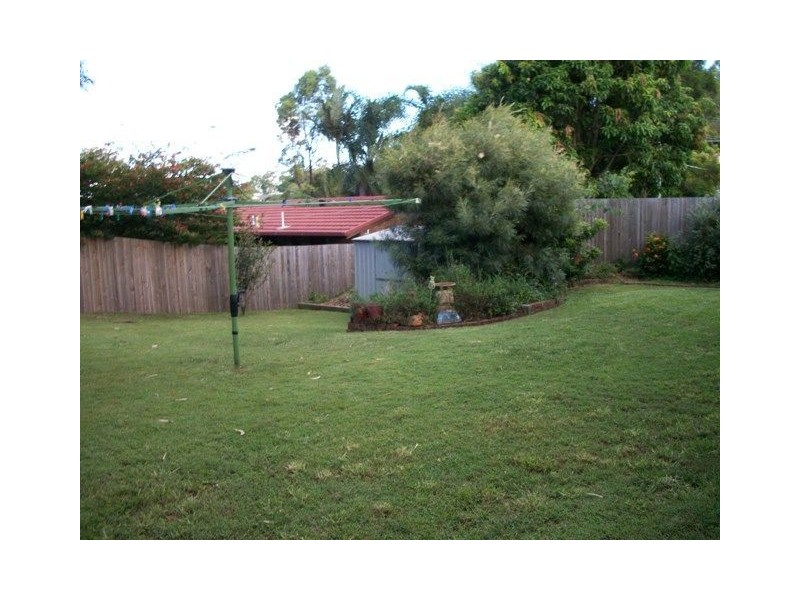 3 Brim Court, Edens Landing QLD 4207