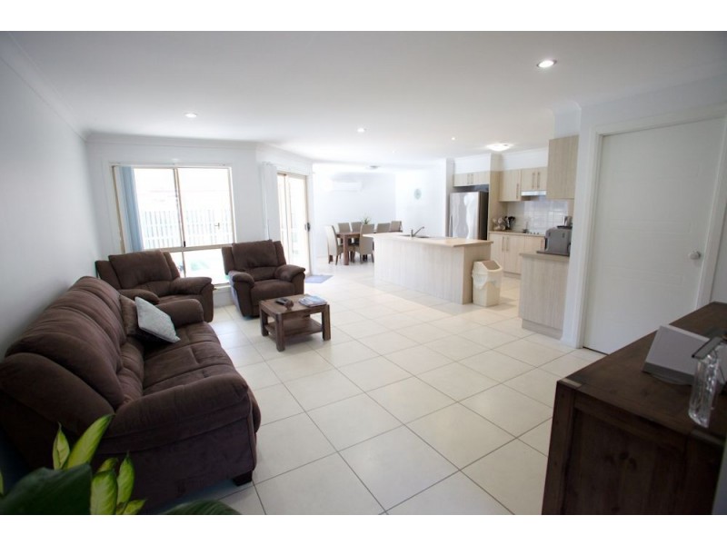 10 Sunridge Cct, Bahrs Scrub QLD 4207