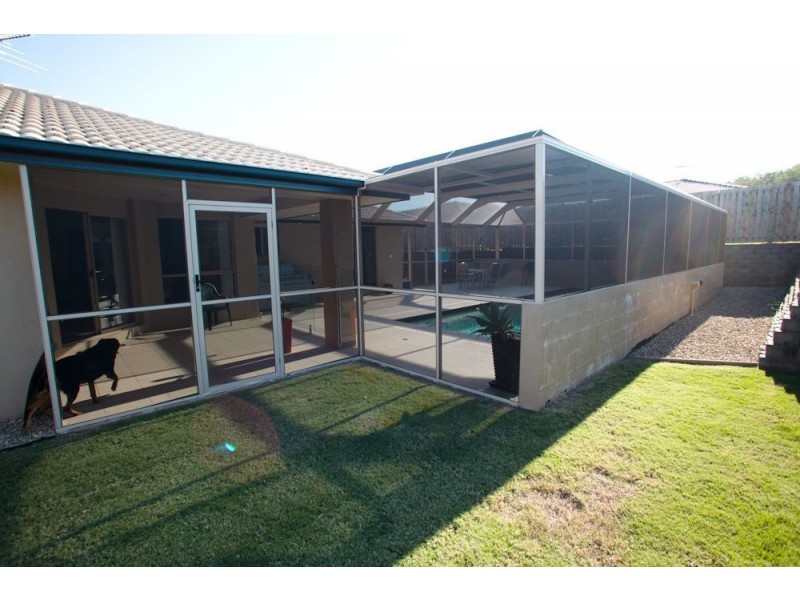 10 Sunridge Cct, Bahrs Scrub QLD 4207