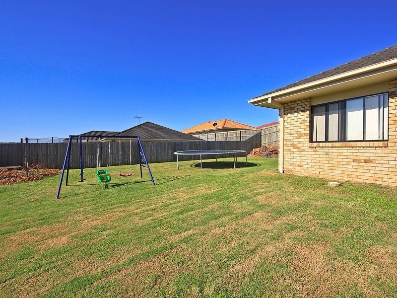 4 Bella Vista Cct, Edens Landing QLD 4207