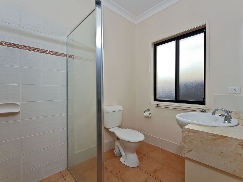 4 Bella Vista Cct, Edens Landing QLD 4207
