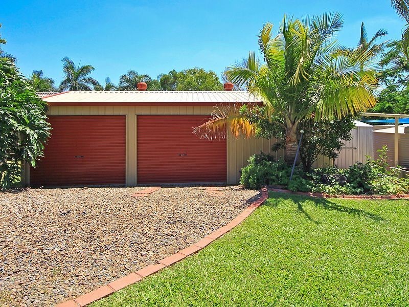 13 Lintrose Ct, Edens Landing QLD 4207
