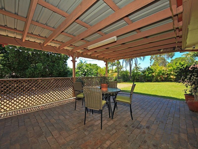 13 Lintrose Ct, Edens Landing QLD 4207