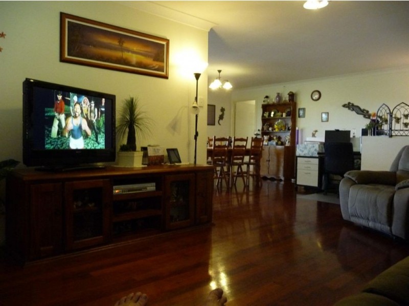 33 Wantana Cr, Edens Landing QLD 4207