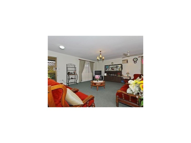 17 Bayswater St, Mount Warren Park QLD 4207