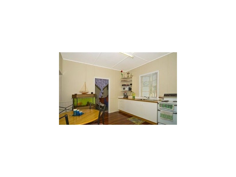 27 Kokoda St, Beenleigh QLD 4207