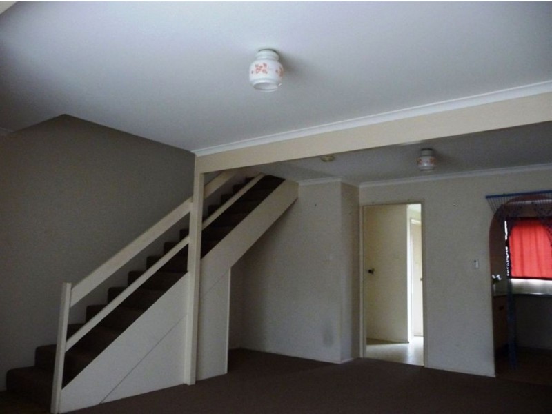 2/93 Logan Street, Beenleigh QLD 4207