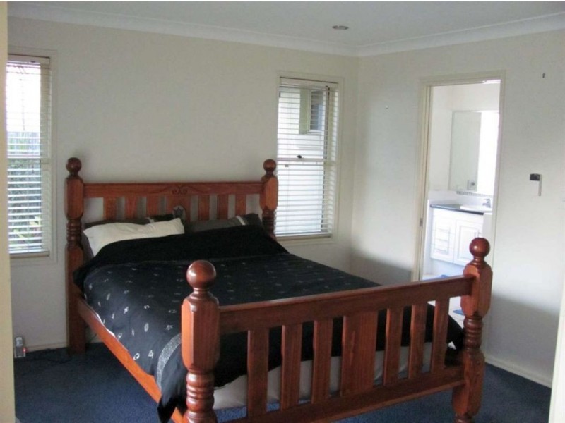 10 Helidon Grove, Ormeau QLD 4208