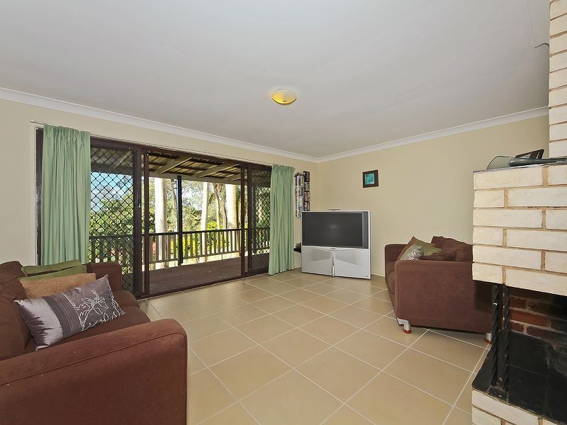 53 Lima Street, Edens Landing QLD 4207