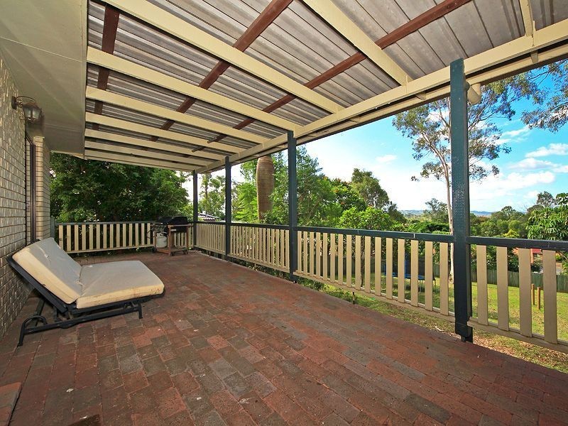 53 Lima Street, Edens Landing QLD 4207
