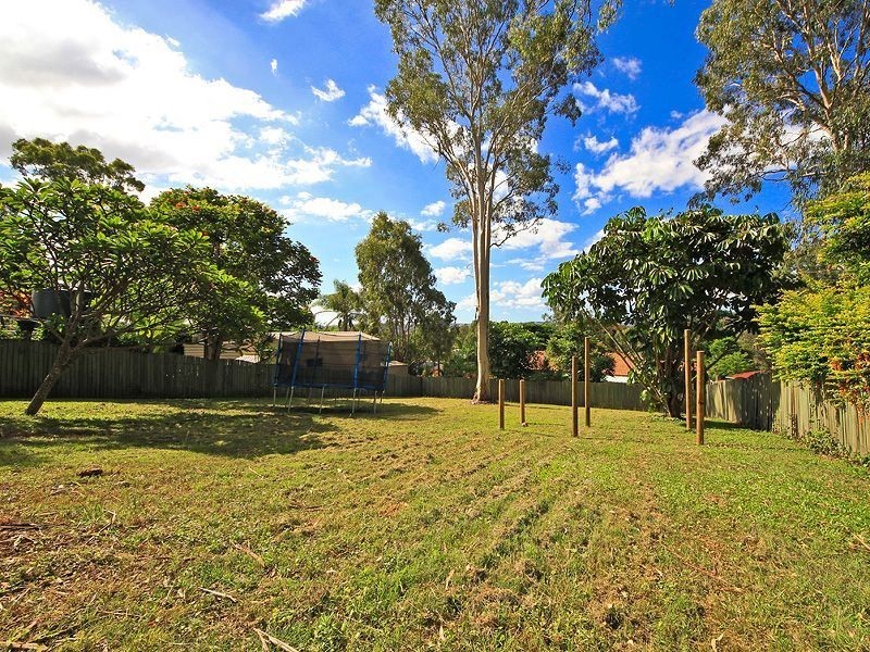 53 Lima Street, Edens Landing QLD 4207