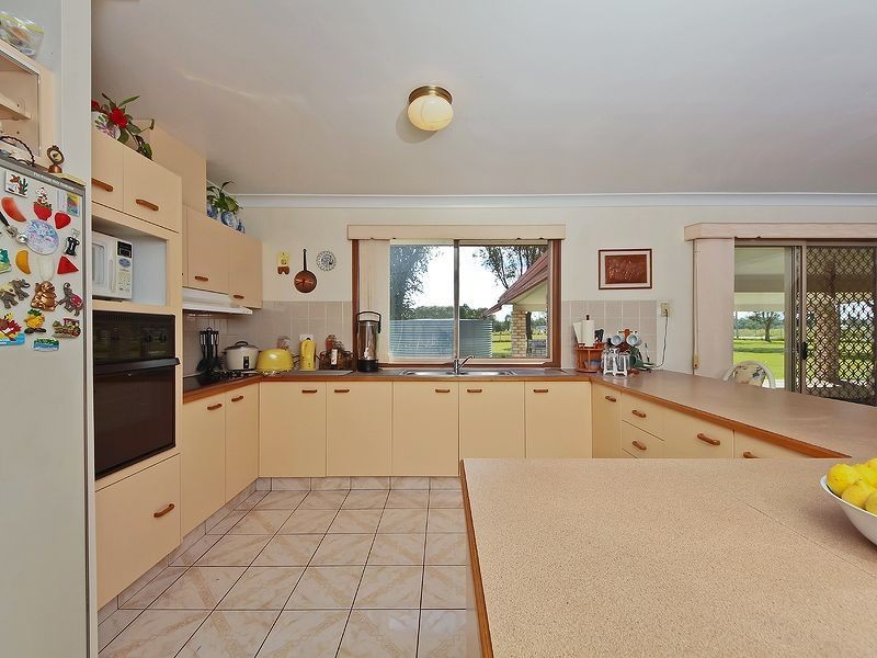 8 Kenny Road, Chambers Flat QLD 4133