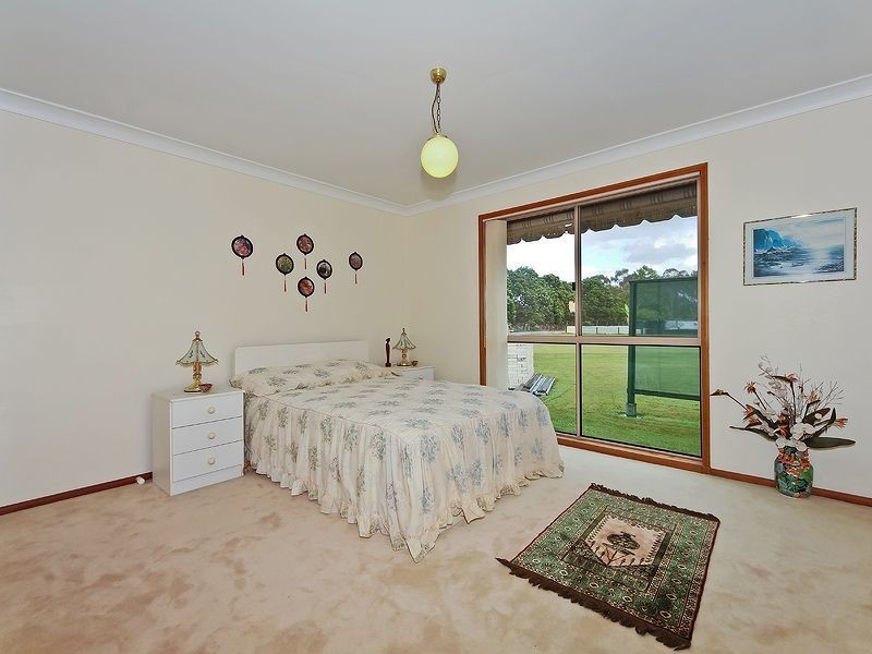 8 Kenny Road, Chambers Flat QLD 4133