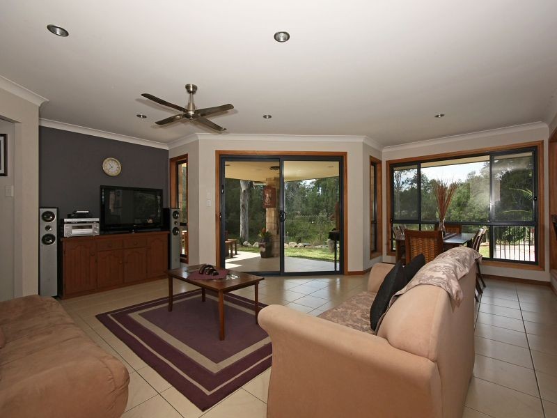 13 Albert Valley Drive, Bahrs Scrub QLD 4207