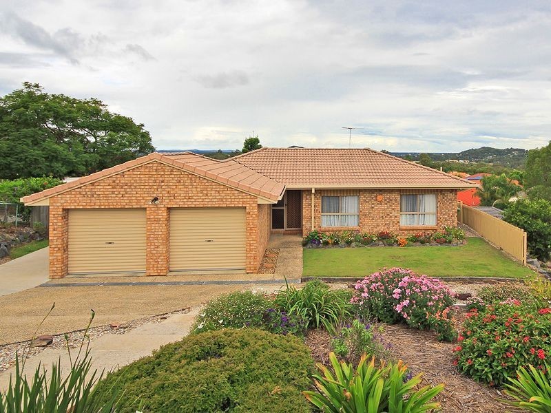 45 Hillside Cr, Edens Landing QLD 4207