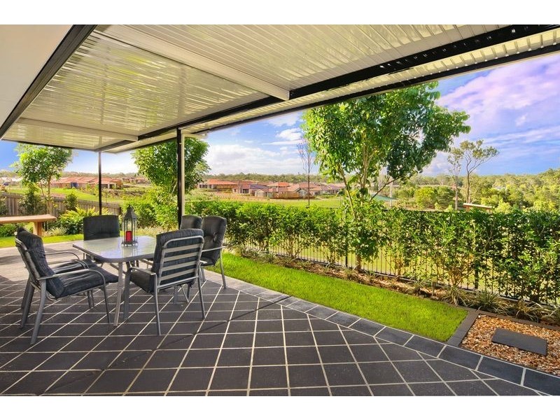 25 Orlando Dr, Holmview QLD 4207