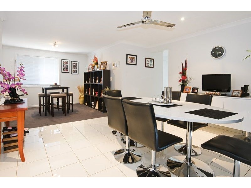 25 Orlando Dr, Holmview QLD 4207