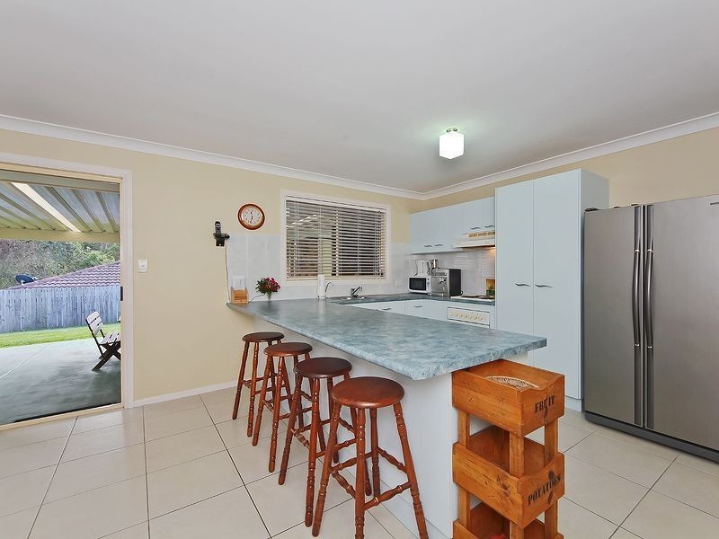 19 Lindau St, Edens Landing QLD 4207