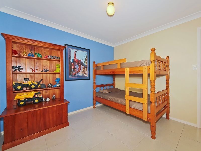 19 Lindau St, Edens Landing QLD 4207