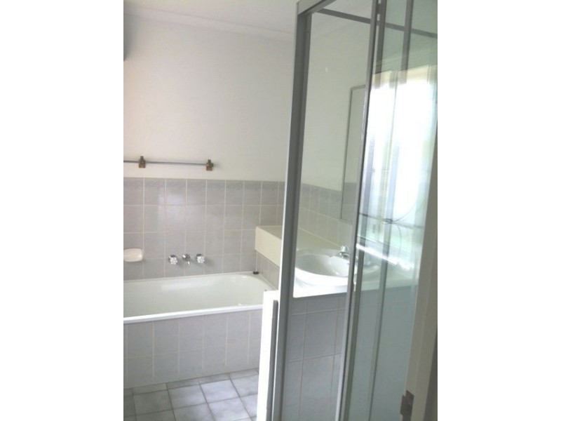 2 Carne Close, Eagleby QLD 4207
