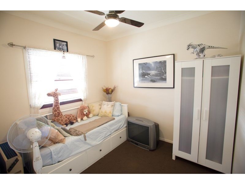 7 Benarkin Cl, Waterford QLD 4133