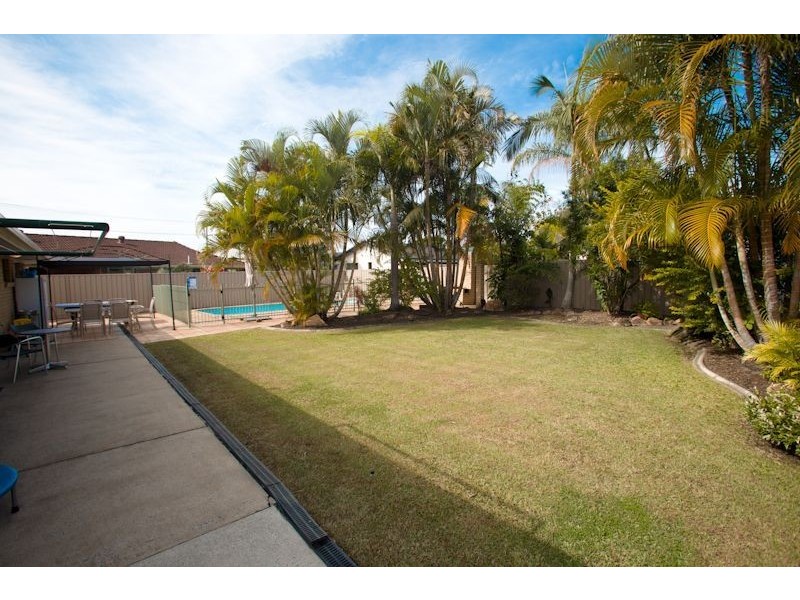 44 Robert Stanley Dr, Mount Warren Park QLD 4207