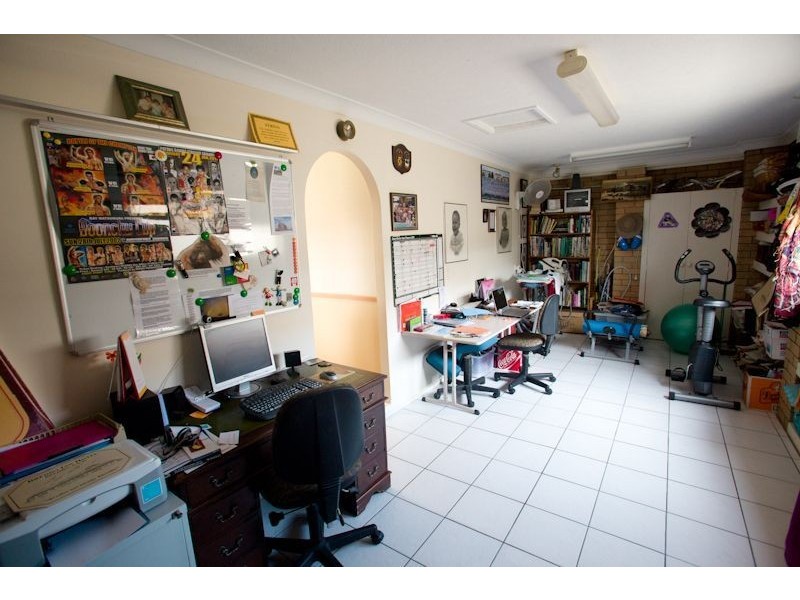 44 Robert Stanley Dr, Mount Warren Park QLD 4207