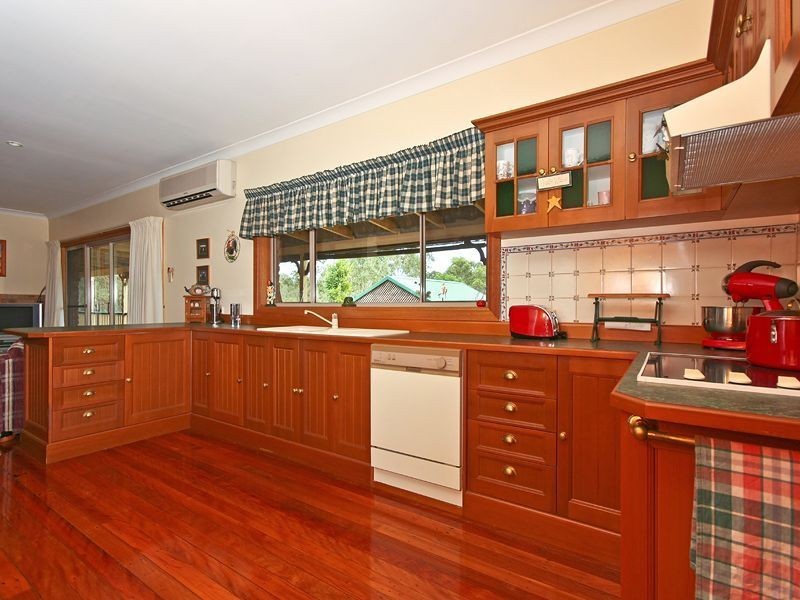 61 Cartwright Road, Buccan QLD 4207