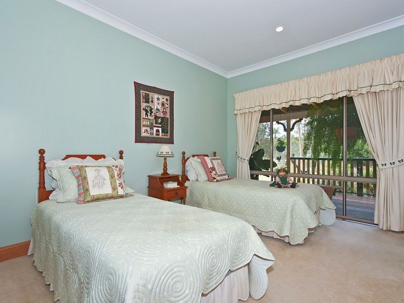 61 Cartwright Road, Buccan QLD 4207