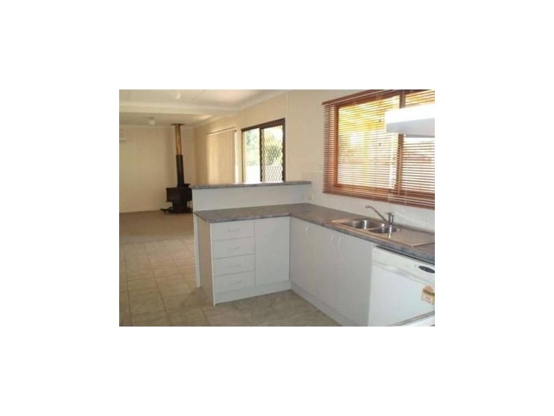 31 Glastonbury Dr, Bethania QLD 4205