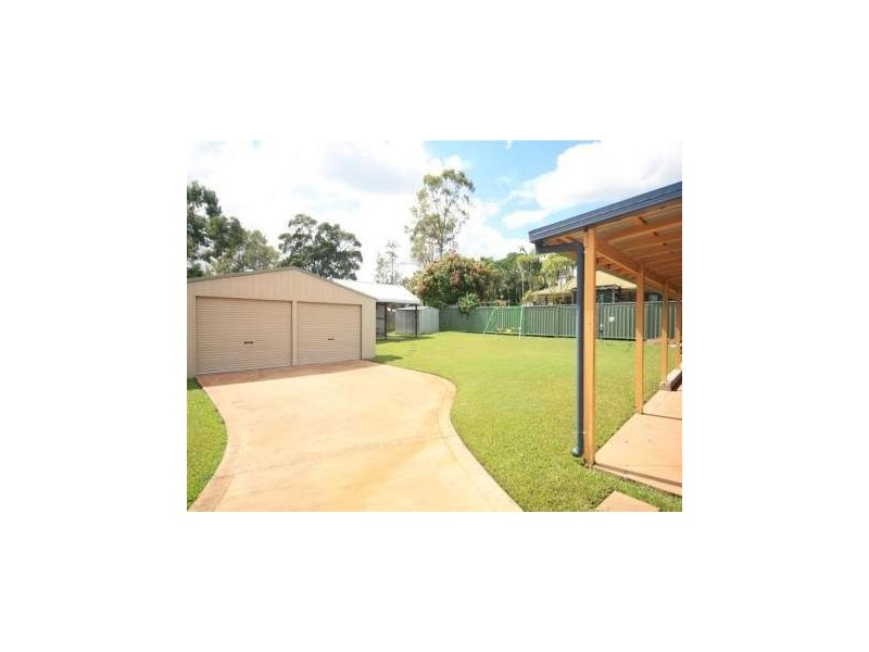 31 Glastonbury Dr, Bethania QLD 4205