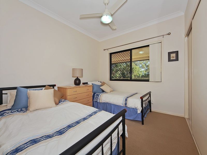 1 Hinterwood Ct, Edens Landing QLD 4207