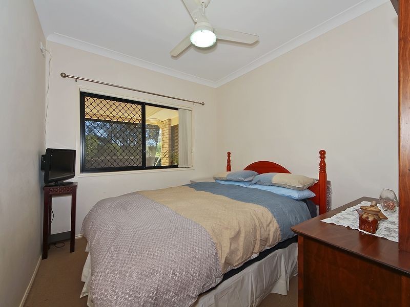 1 Hinterwood Ct, Edens Landing QLD 4207