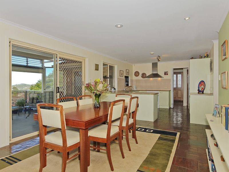 44 Hillside Cr, Edens Landing QLD 4207