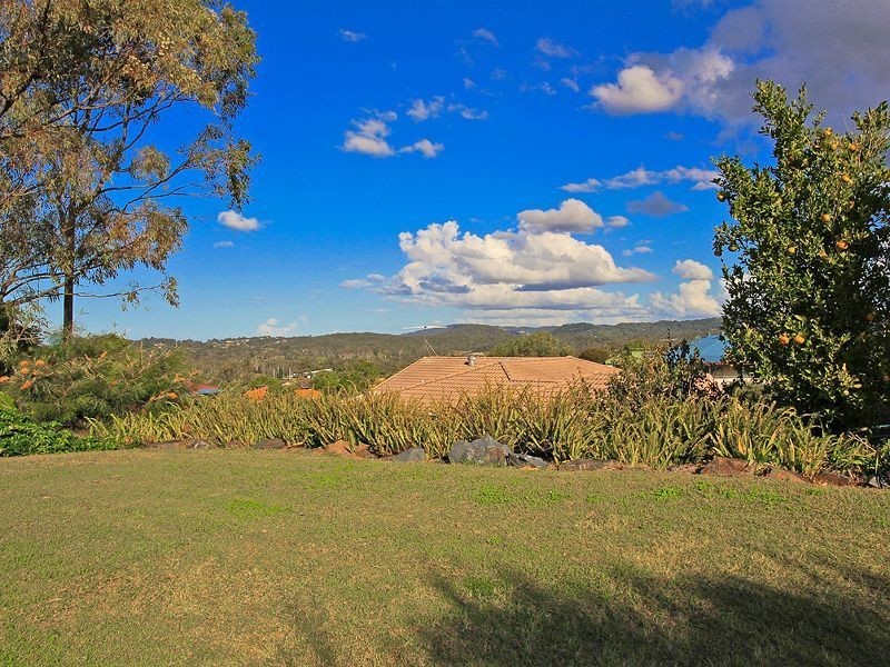44 Hillside Cr, Edens Landing QLD 4207
