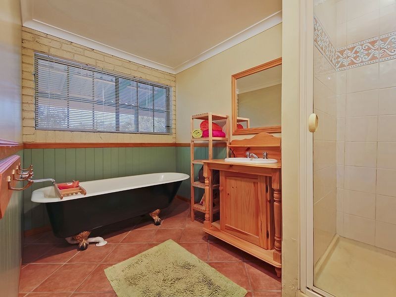 21 Weaber Road, Buccan QLD 4207